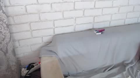 Crazyy Girl  online show from November 9, 2025, 2:26 pm