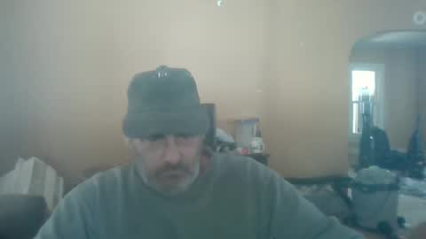 Snapshot of cre9876 chatting on February 17, 2025, 6:37 pm alway horny online show from February 17, 2025, 6:37 pm