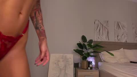 ALEXA AND WALLY online show from September 9, 2025, 5:12 pm