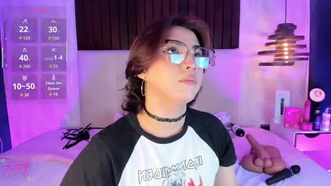 Snapshot of creamy_angelo chatting on May 12, 2026, 9:34 pm creamy_angelo online show from May 12, 2026, 9:34 pm