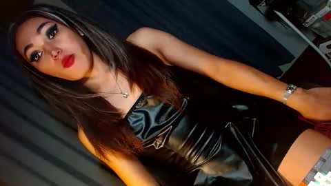 Snapshot of creamycum_celinexxx chatting on January 9, 2025, 7:18 pm Celine online show from January 9, 2025, 7:18 pm