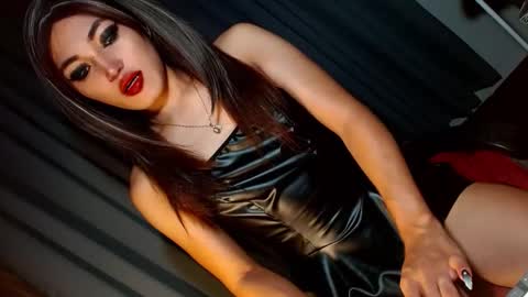 Snapshot of creamycum_celinexxx chatting on January 10, 2025, 4:30 pm Celine online show from January 10, 2025, 4:30 pm