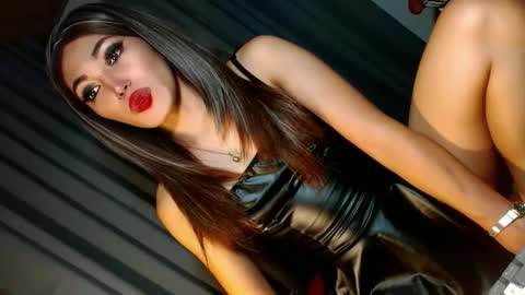 Snapshot of creamycum_celinexxx chatting on January 11, 2025, 9:15 pm Celine online show from January 11, 2025, 9:15 pm
