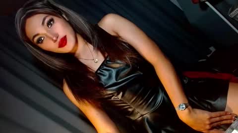 Snapshot of creamycum_celinexxx chatting on January 12, 2025, 7:42 pm Celine online show from January 12, 2025, 7:42 pm