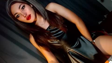 Snapshot of creamycum_celinexxx chatting on January 13, 2025, 4:08 pm Celine online show from January 13, 2025, 4:08 pm