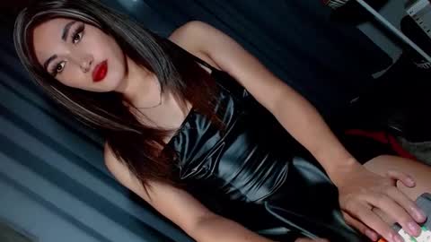 Snapshot of creamycum_celinexxx chatting on January 15, 2025, 10:35 pm Celine online show from January 15, 2025, 10:35 pm