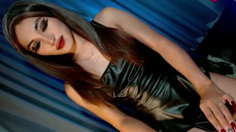 Snapshot of creamycum_celinexxx chatting on February 12, 2025, 7:56 pm Celine online show from February 12, 2025, 7:56 pm