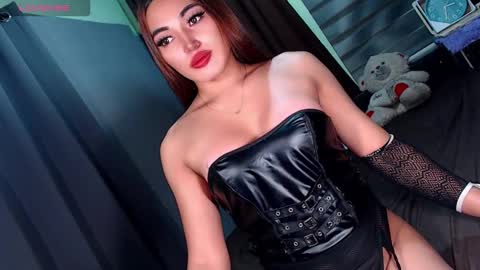 Snapshot of creamycum_celinexxx chatting on September 30, 2025, 7:35 am Celine online show from September 30, 2025, 7:35 am