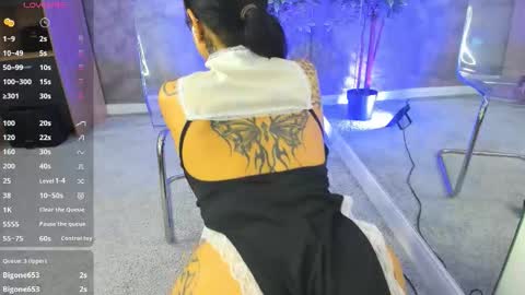 Sophie online show from September 26, 2025, 12:42 pm