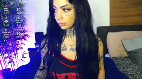 Sophie online show from April 2, 2026, 7:06 am