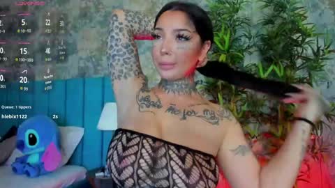 Sophie online show from June 5, 2026, 6:52 am