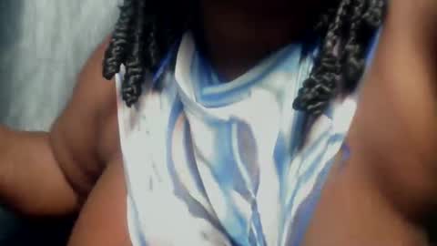 creamyposh1 online show from October 26, 2025, 5:52 pm