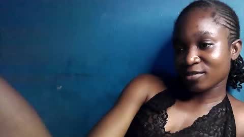 creamyxsugar online show from October 23, 2025, 7:12 pm