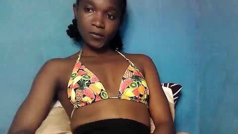 creamyxsugar online show from November 3, 2025, 5:03 pm