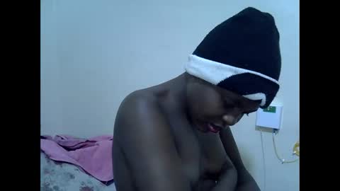 Snapshot of creamyypussyy chatting on October 3, 2025, 9:56 pm creamyypussyy online show from October 3, 2025, 9:56 pm