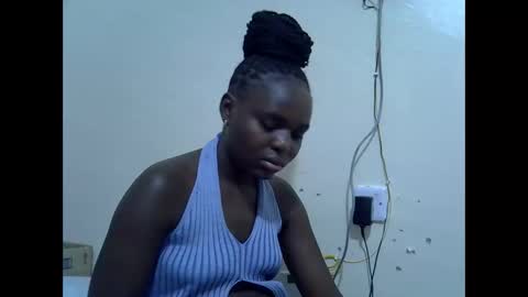 creamyypussyy online show from February 12, 2026, 12:05 am