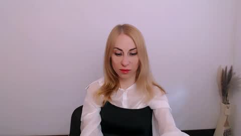 Lera online show from April 25, 2026, 12:52 pm