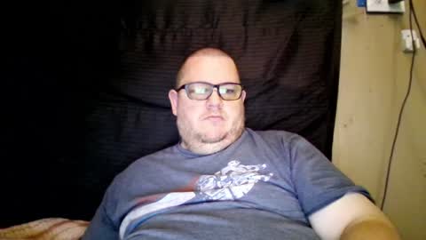 Snapshot of creeeping_death chatting on December 2, 2024, 8:22 pm The hopeless romantic online show from December 2, 2024, 8:22 pm