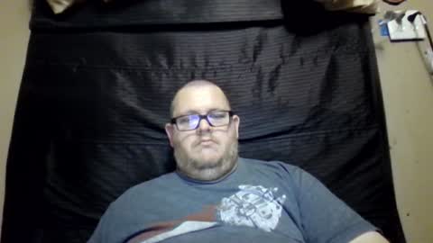 Snapshot of creeeping_death chatting on January 1, 2025, 1:04 am The hopeless romantic online show from January 1, 2025, 1:04 am