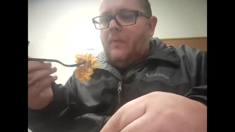 Snapshot of creeeping_death chatting on January 11, 2025, 3:13 am The hopeless romantic online show from January 11, 2025, 3:13 am