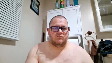 Snapshot of creeeping_death chatting on January 23, 2025, 8:15 am The hopeless romantic online show from January 23, 2025, 8:15 am