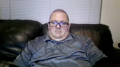 Snapshot of creeeping_death chatting on February 19, 2025, 8:33 am The hopeless romantic online show from February 19, 2025, 8:33 am