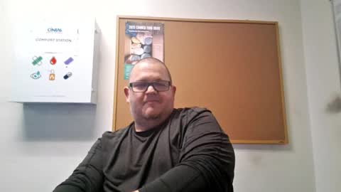 Snapshot of creeeping_death chatting on February 23, 2025, 6:28 am The hopeless romantic online show from February 23, 2025, 6:28 am