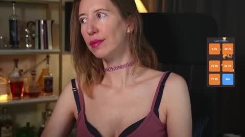 Quinn de la Creme online show from October 24, 2025, 5:42 pm