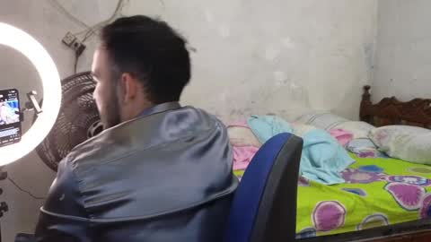 Snapshot of cris_simons chatting on December 31, 2024, 3:34 am cris_simons online show from December 31, 2024, 3:34 am