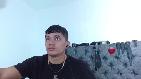 Snapshot of crisandmery chatting on February 26, 2025, 2:57 pm CRISANDMERY online show from February 26, 2025, 2:57 pm