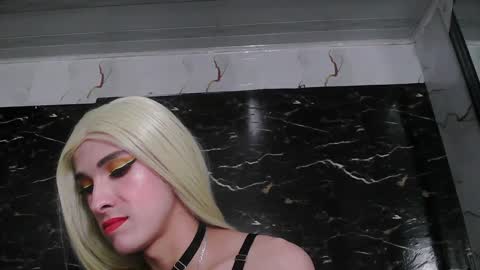 Snapshot of crislingery_doll chatting on January 11, 2025, 2:30 am crislingery_doll online show from January 11, 2025, 2:30 am