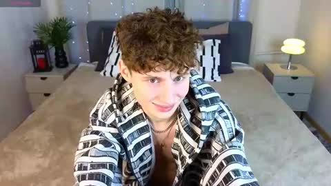 Chris online show from February 18, 2026, 4:19 am