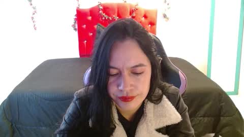 cristal1609 online show from December 15, 2025, 12:53 pm