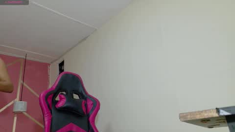 cristal_49 online show from March 2, 2026, 12:45 pm