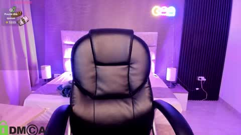 cristal__adams online show from October 7, 2025, 12:35 pm