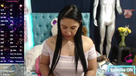 Snapshot of cristal__cherry chatting on January 8, 2025, 5:16 am CRISTAL online show from January 8, 2025, 5:16 am
