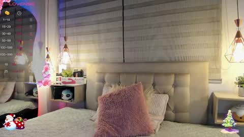 Cristal online show from December 16, 2025, 4:39 am