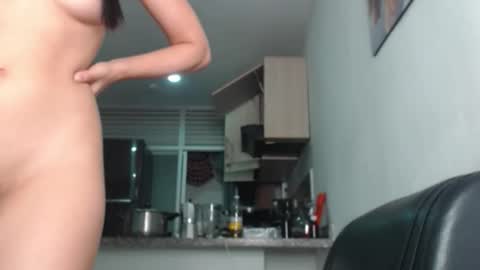 Snapshot of cristal_loverss chatting on September 19, 2025, 11:22 am cristal beautiful online show from September 19, 2025, 11:22 am