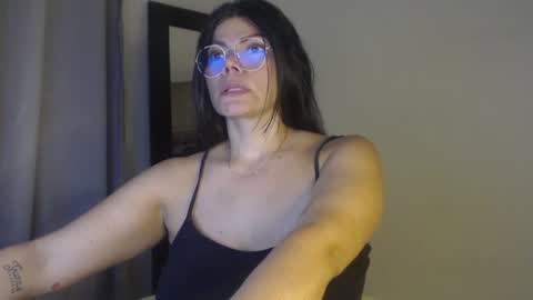 Snapshot of cristal_sexyboobs_ chatting on January 16, 2025, 5:00 am Cristal  online show from January 16, 2025, 5:00 am