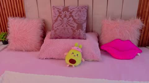 STEFANYIG cristalsubin online show from November 1, 2025, 12:18 pm