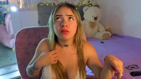 Cristal online show from May 6, 2026, 5:03 am