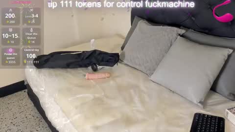 cristale69 online show from February 2, 2026, 7:01 pm