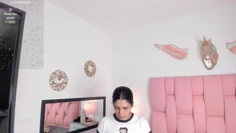 Snapshot of cristalmunez chatting on January 2, 2025, 12:24 pm cristal online show from January 2, 2025, 12:24 pm