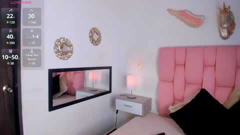 Snapshot of cristalmunez chatting on January 12, 2025, 5:22 pm cristal online show from January 12, 2025, 5:22 pm