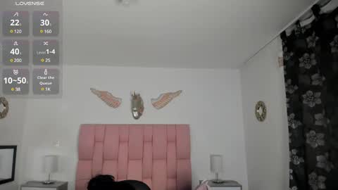 Snapshot of cristalmunez chatting on January 17, 2025, 8:45 am cristal online show from January 17, 2025, 8:45 am