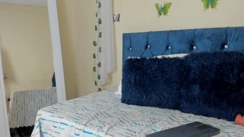 cristal walker online show from March 4, 2025, 4:20 pm