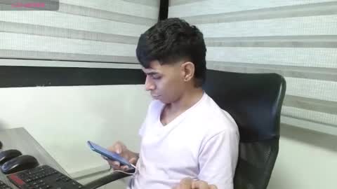 cristhian online show from September 23, 2025, 6:16 am