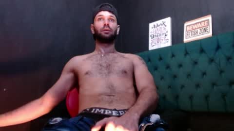 cristian hot9 online show from February 9, 2025, 5:22 pm