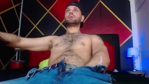 cristian hot9 online show from February 28, 2025, 6:20 pm