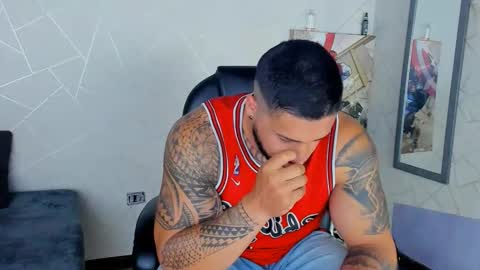 cristian walker online show from January 28, 2025, 12:22 pm